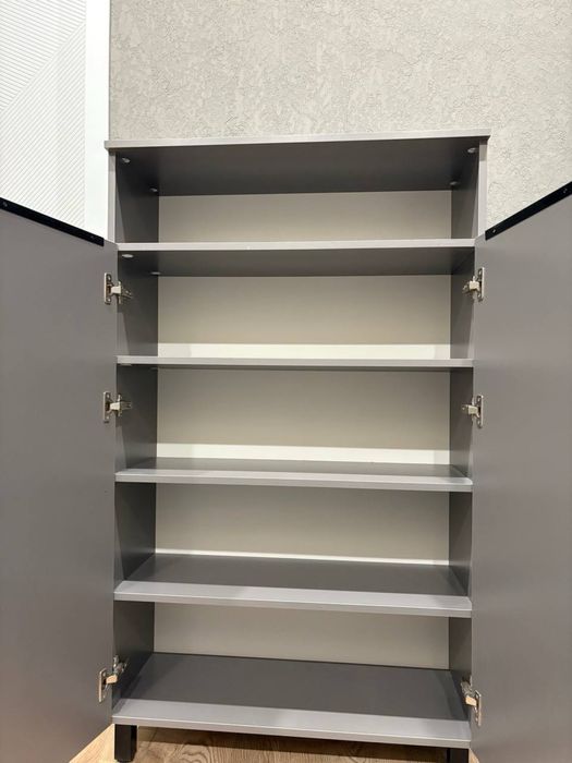 Шкаф в хорошим состояний