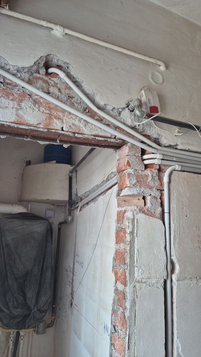 Nelu Pedolu .    Electrician si instalator