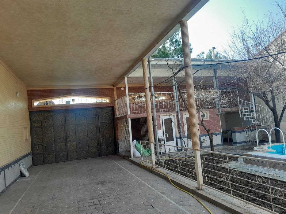 Янгиобод мах 4 соток 4 хона подвал бассейн ховли сотилади