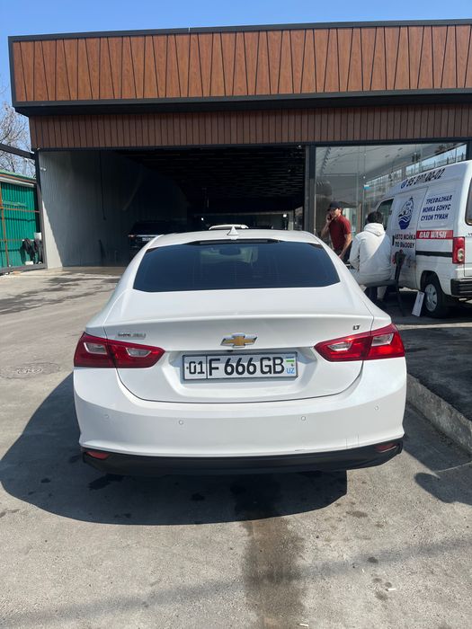 Chevrolet Malibu 2018 — 2