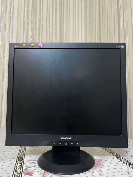 Монитор ViewSonic VA903b, 19" (рабочий, VGA)