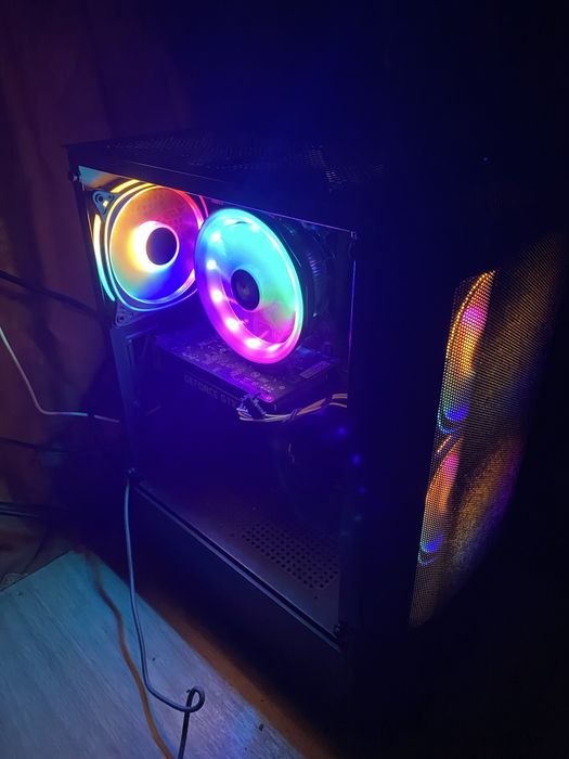 Vand i7 6700 Gtx 1650 16 rami