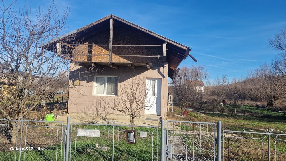 Casa la curte Hotarele GIURGIU