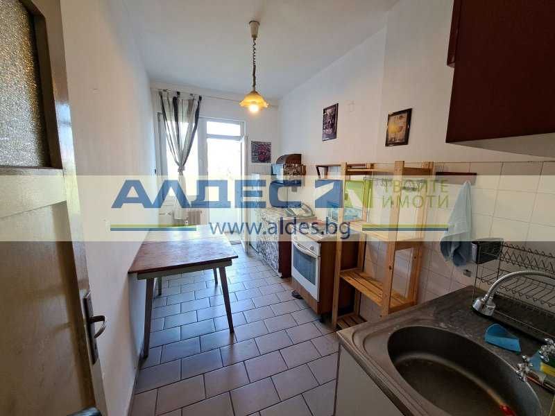Продава се Тристаен апартамент в София, Център - 72 кв.м за 3723 €/кв.м - Снимка #15