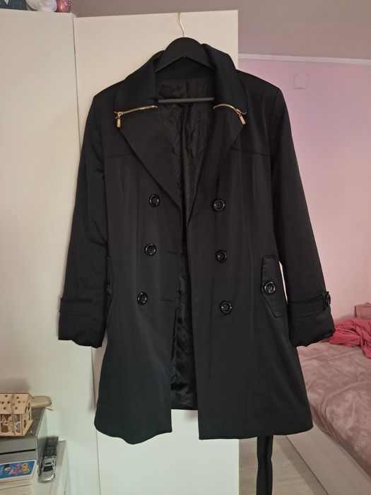 Черен шлифер нов