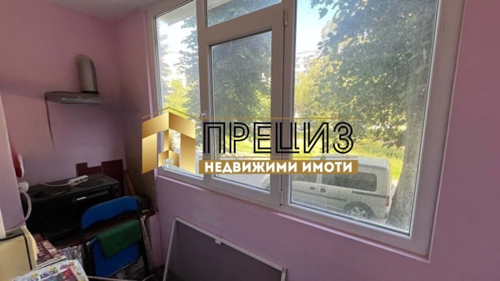 Продажба 4-стаен гр. Шумен - Тракия 76m²