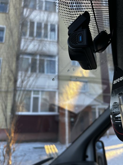 Продам видеорегистратор neoline 2k