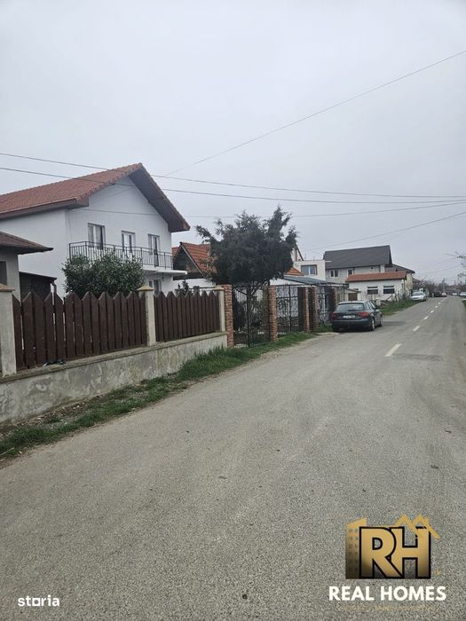 Teren intravilan 457 mp în 2 Mai, utilități, ideal investiție
