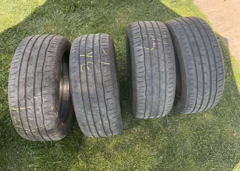 гуми 225/55/r18 в отлично състояние