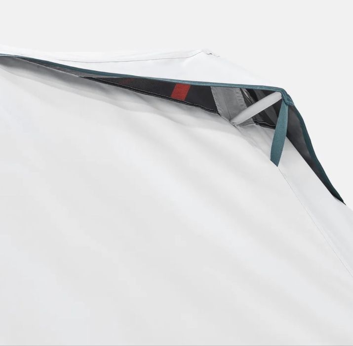 2- Местная палатка фирмы quechua (frash&black)