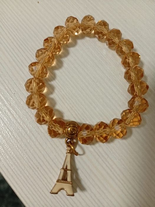 Продам бусы разные, серьги и кольца