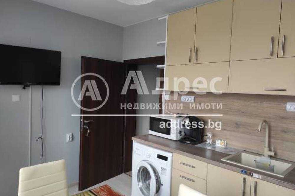 Дава се под наем Двустаен апартамент в Разград, Център - 69 кв.м за 255 € - Снимка #4