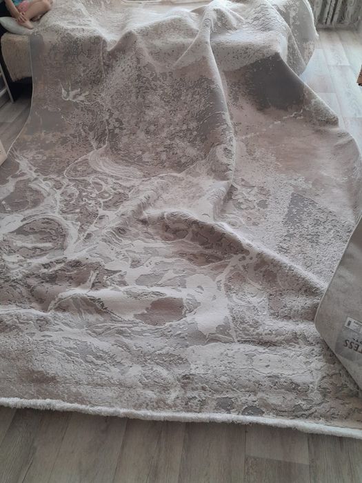 Продам ковры 2 шт