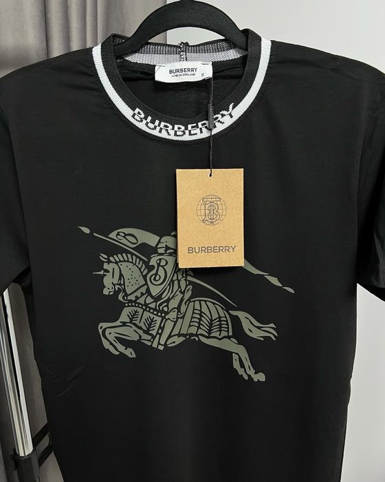 Tricou BURBERRY super calitate