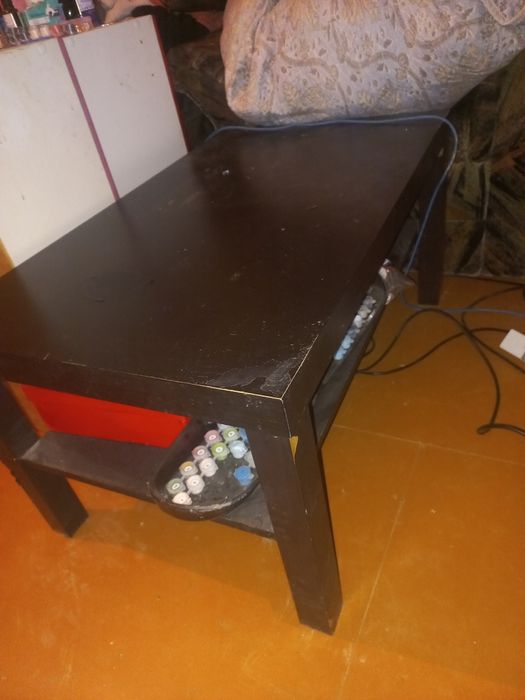 Стол,зеркало,прихожая сапожок