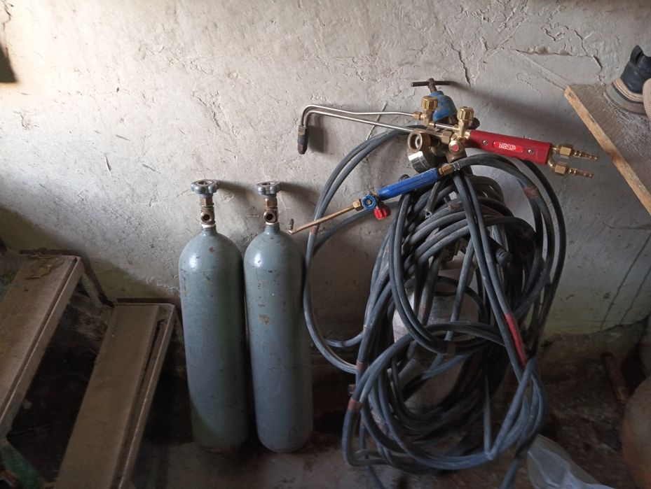 Газ балон гарелка хаммаси сотилади