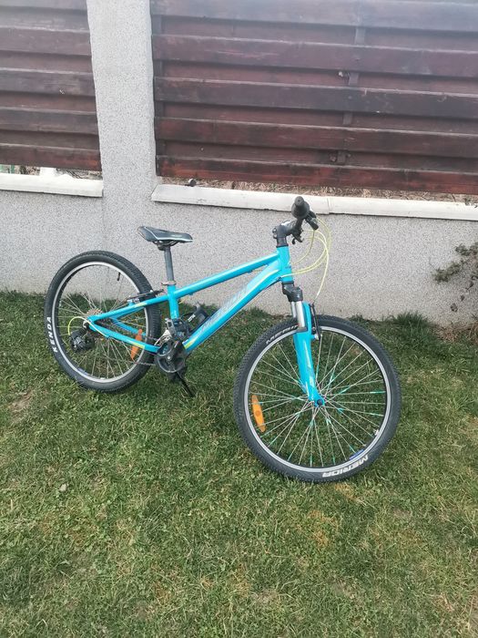 Vând bicicleta Merida