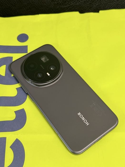 НЕАКТИВИРАН 512GB Honor Magic 8 Pro Гаранция Yettel 2029 Black