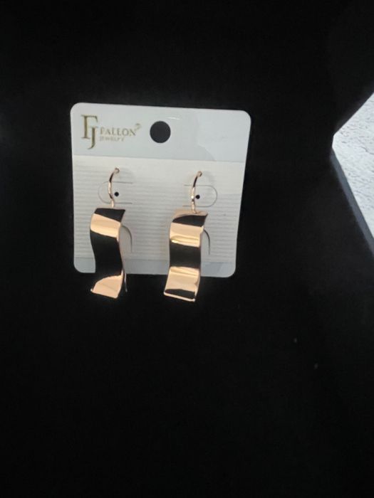 Бижутерия  серьги