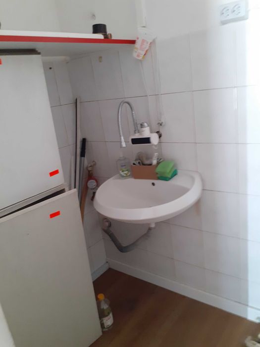 Дава се под наем Офис в Варна, Център - 24 кв.м за 350 € - Снимка #3