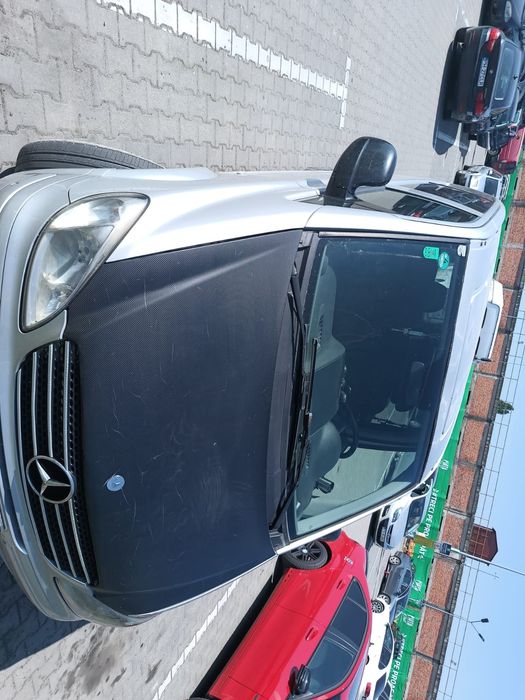 Vând Mercedes vito
