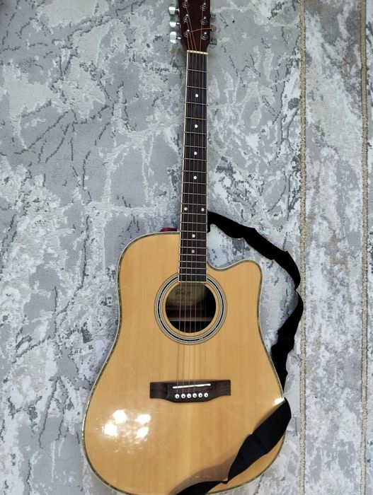 акустическая гитара