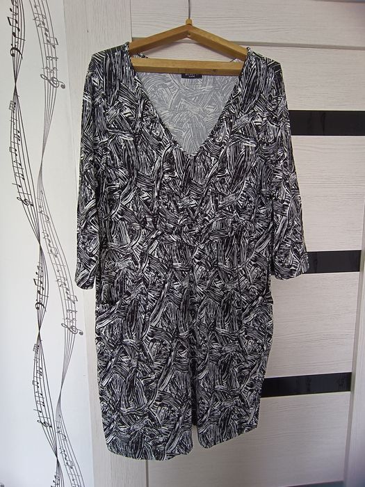 Платье женское б/у