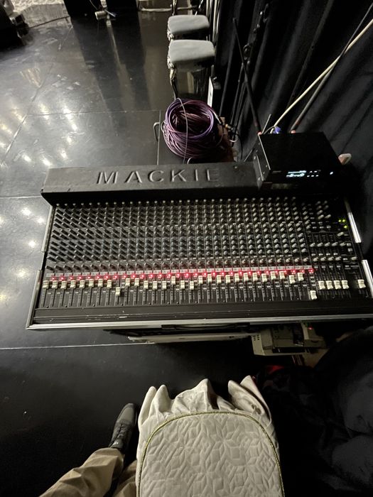 Продается пульт Mackie SR32 4-VLZPRO 32.