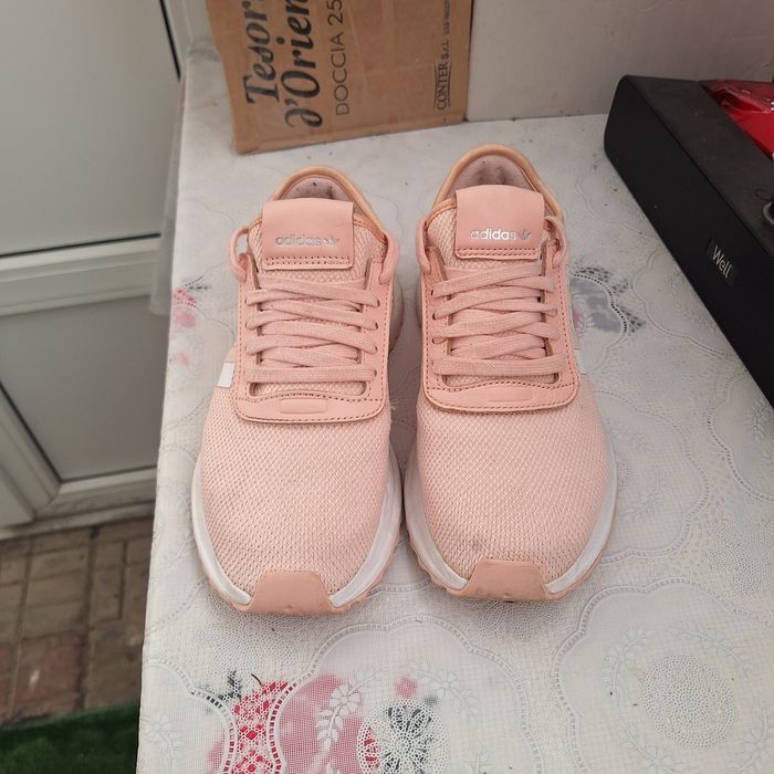 Adidas nr 36 stare bună