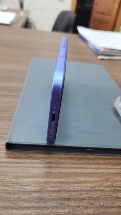 Продается Iphone 16