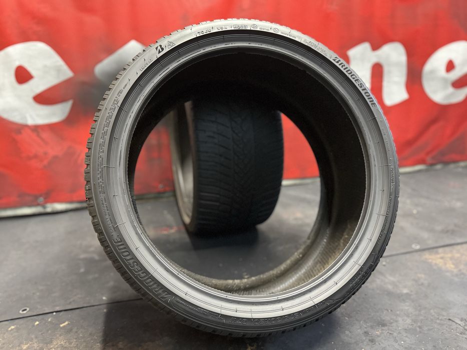 275 30 20, Зимни гуми, Bridgestone BlizzakLM005, 2 броя