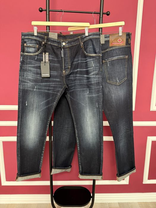 Blugi dsquared mărime mare