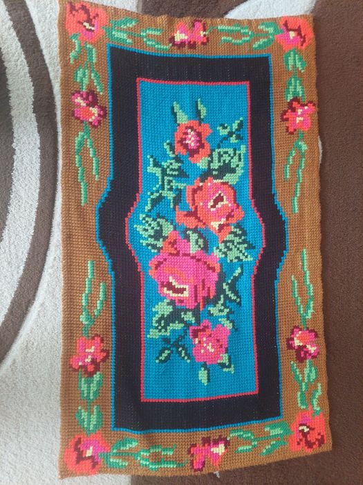 Carpete și fete de masa tradiționale