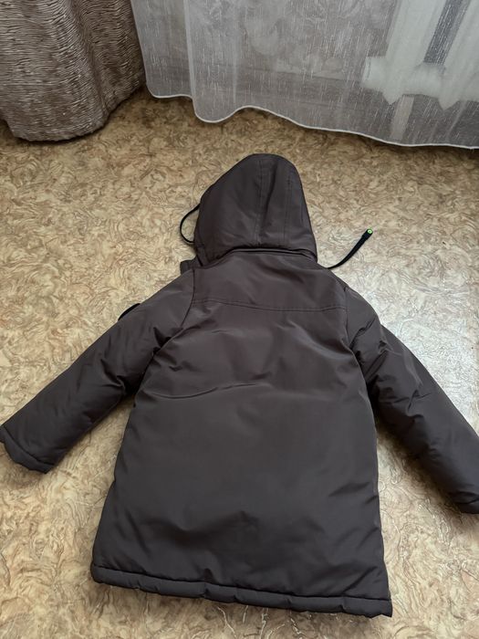 Продам куртку на мальчика