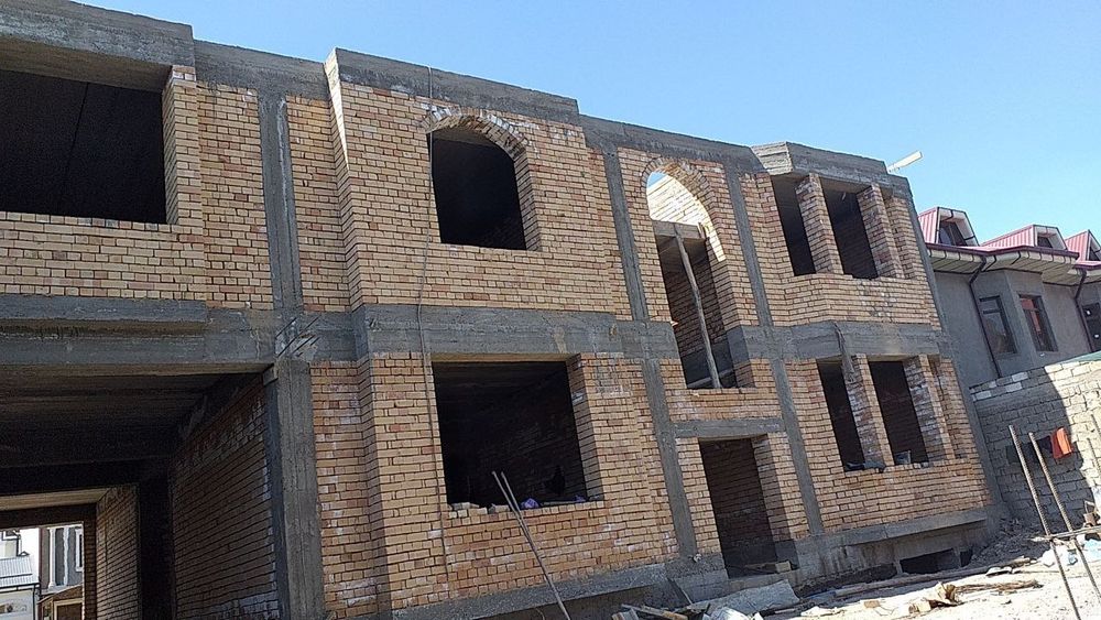 Нолдан кришасигача уй ва бошк,а иморатлар к,урамиз