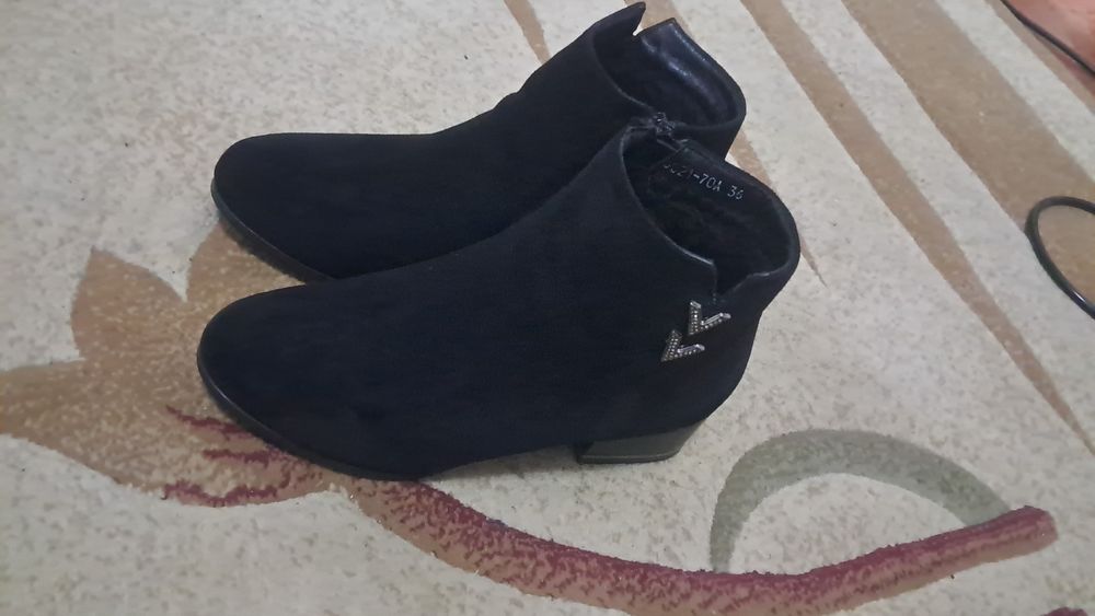 Ботинки замшевые зимние