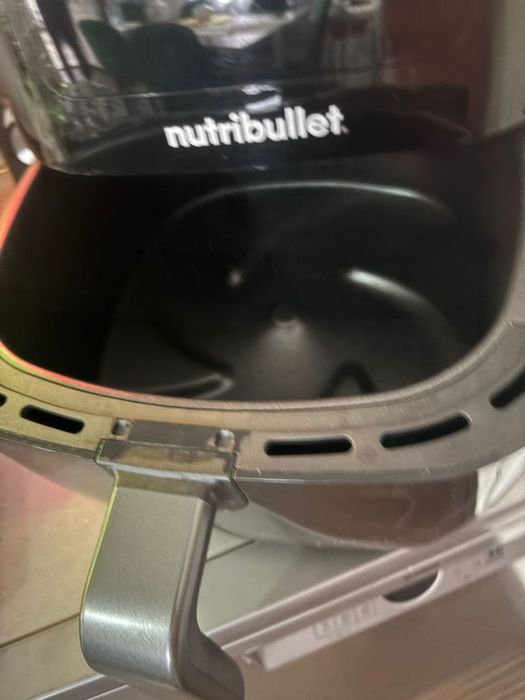 Friteuza cu aer cald