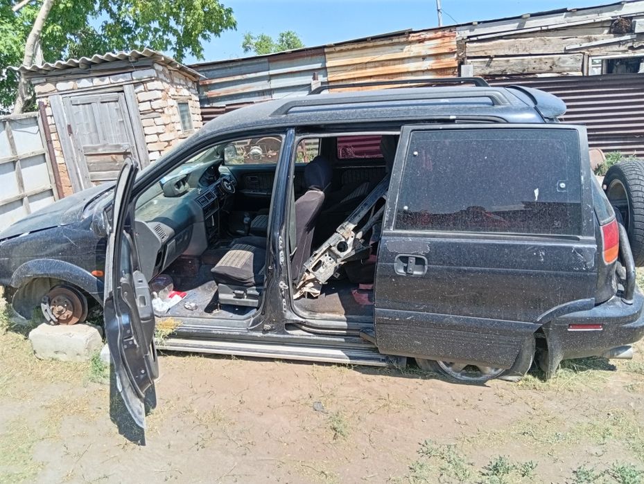 Продам mitsubishi RVR