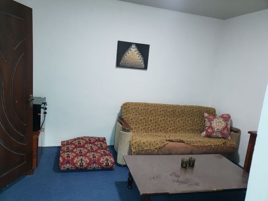 5 sotixli 2 xonali hovli joy uzoq muddatga ijaraga beriladi, bezxozayn