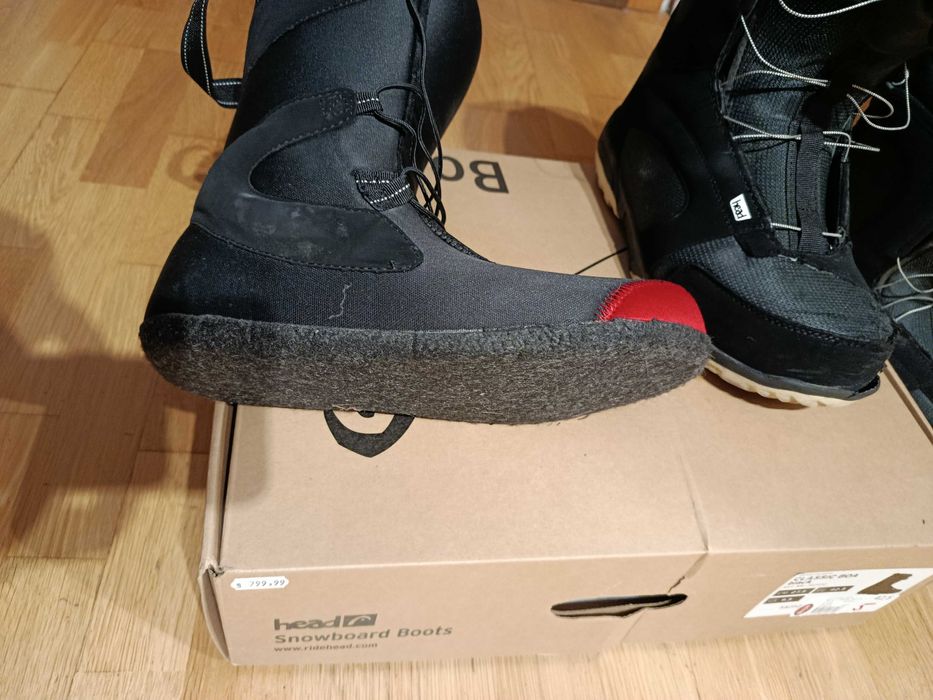 Vand boots Head marimea 27.5/42.5 negre