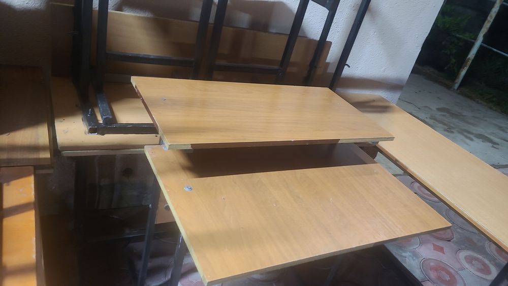 Парта столымен сатылады