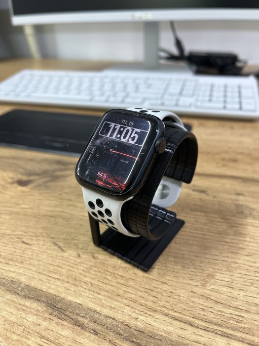 Часы Apple Watch 7 45mm