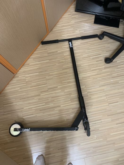 Продам самокат LIMIT