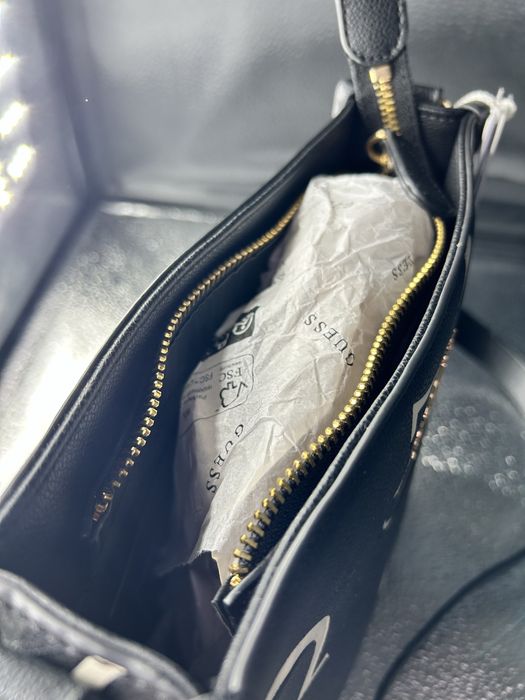 Poseta de dama Guess noua cu eticheta