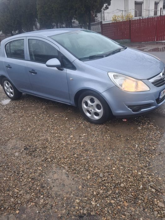 Vând Opel corsa D