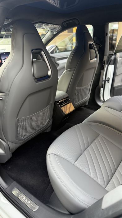 Zeekr 001 You фулл доп опциями сотувда тайёр полный привод