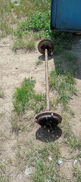 Ось на прицеп с соступицами