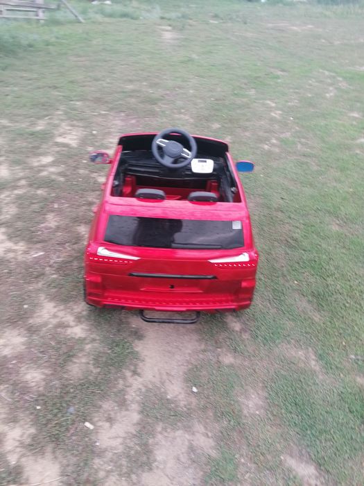 Продам.  Детску Машину