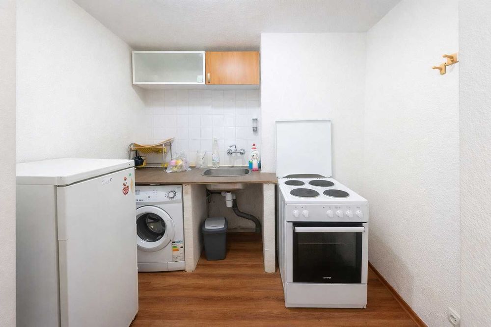 Дава се под наем Двустаен апартамент в София, Дружба 1 - 45 кв.м за 458.49 € - Снимка #2