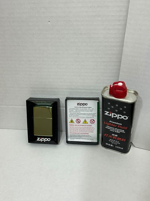 Зажигалка Zippo бензиновая